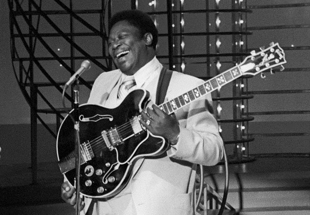 Surround Sounds: The Stereo Guitar Revolution