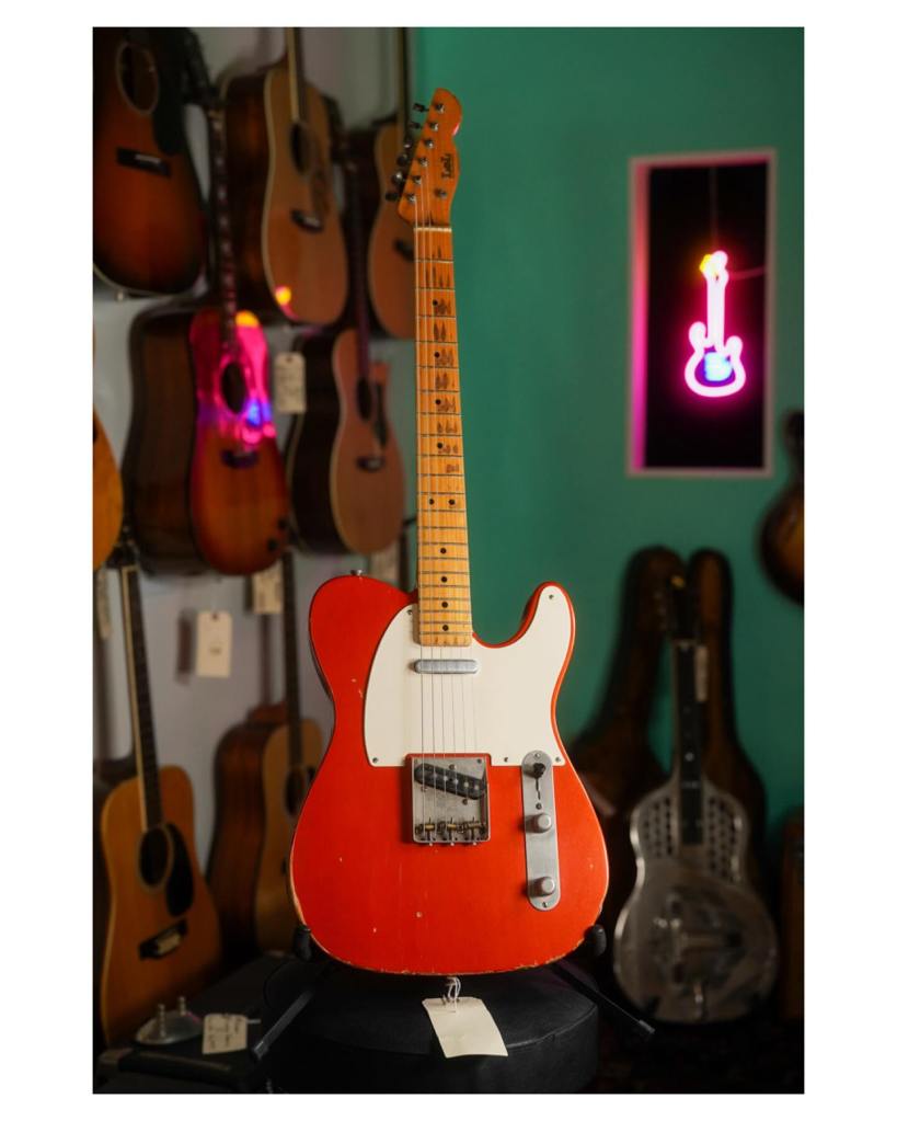 Why Sell Your Guitar To Imperial Vintage?
