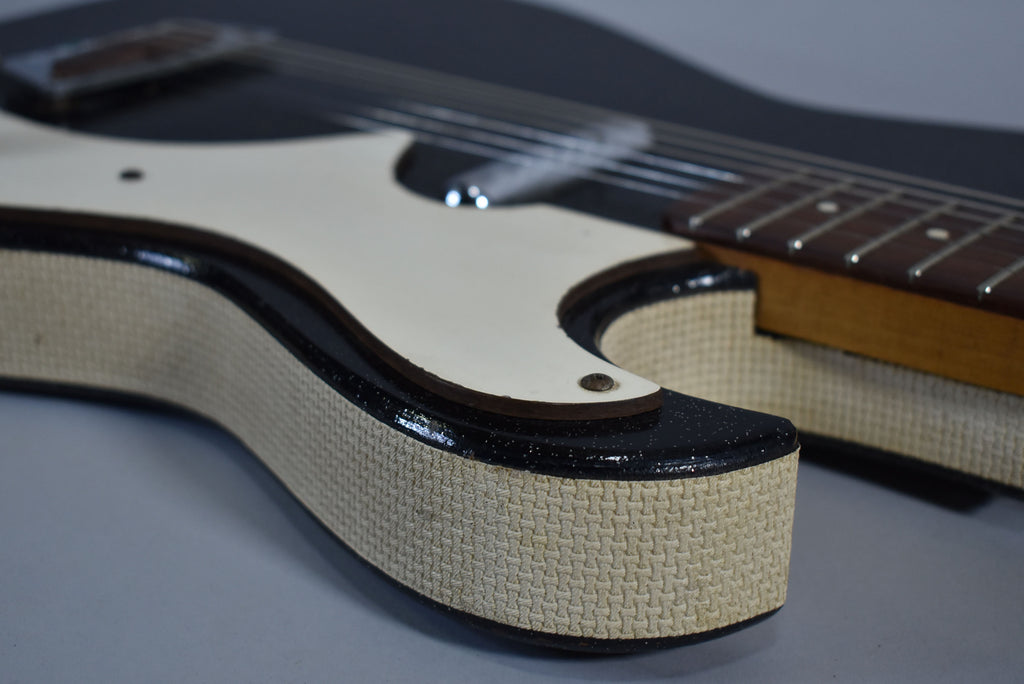 1960's Silvertone Model 1448 Electric Guitar w/Original Case Amp
