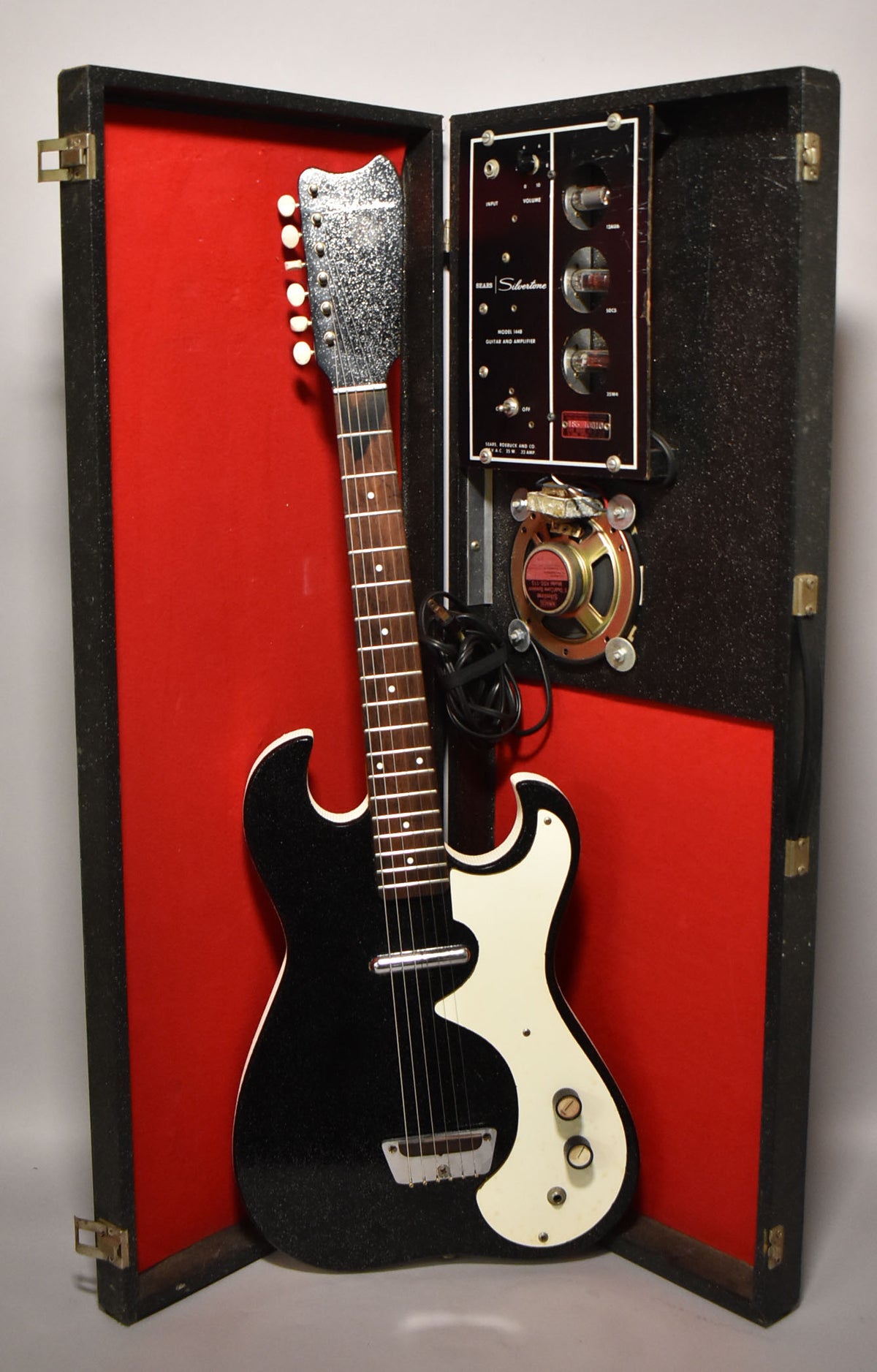 SILVERTONE 1448 Amp In Case　シルバートーン 1963 Silvertone Model 1448 Electric Guitar w/Original Case Amp