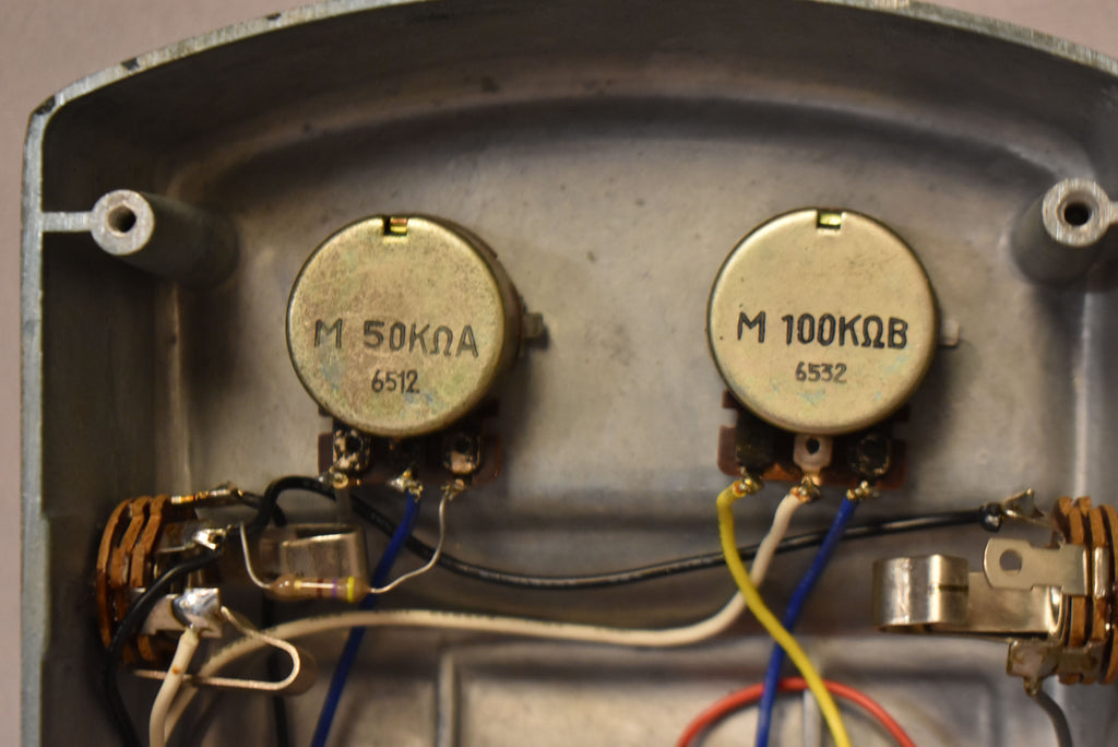 bee gees pedal 1970s Roland AF-60 Bee Gee Fuzz/Distortion Effect Pedal Green MIJ – Imperial Vintage Guitars