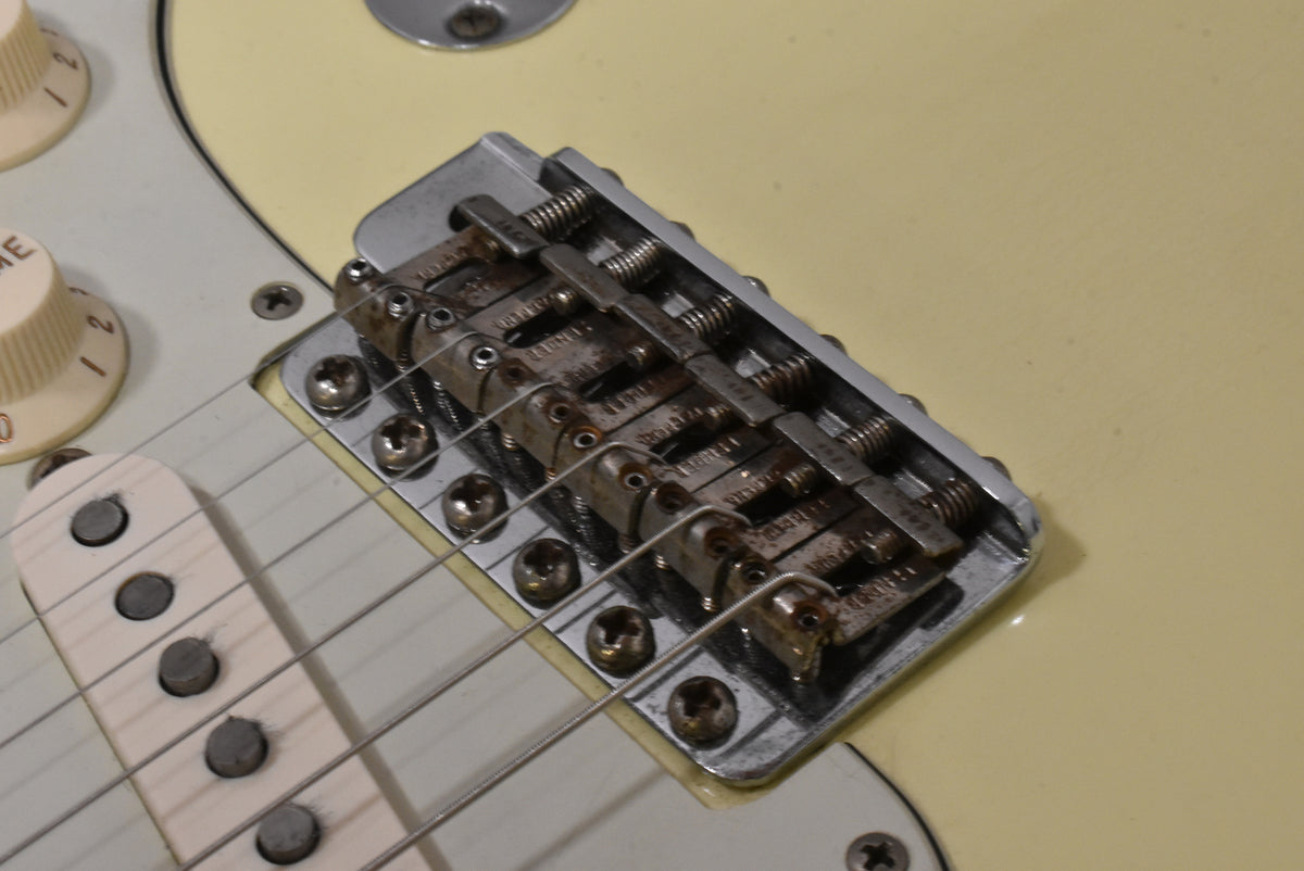 1971 Fender Stratocaster Olympic White Refinish 4-Bolt CBS w/HSC