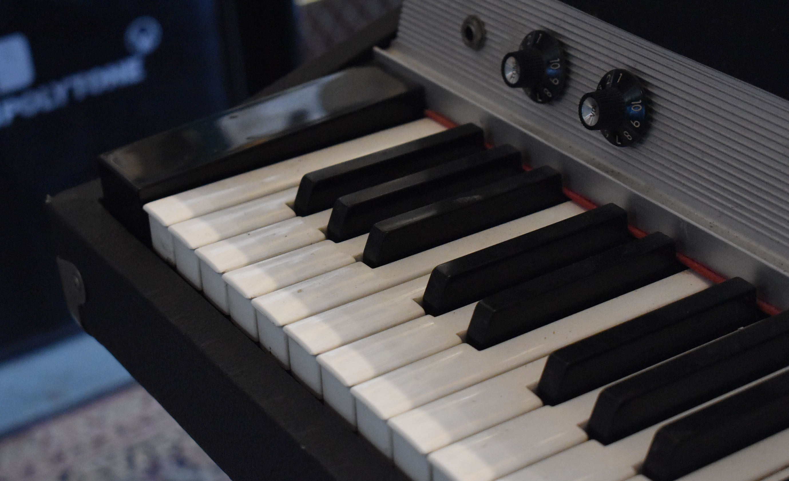 1972 Fender Rhodes MKI 73 Electric Stage Piano – Imperial Vintage