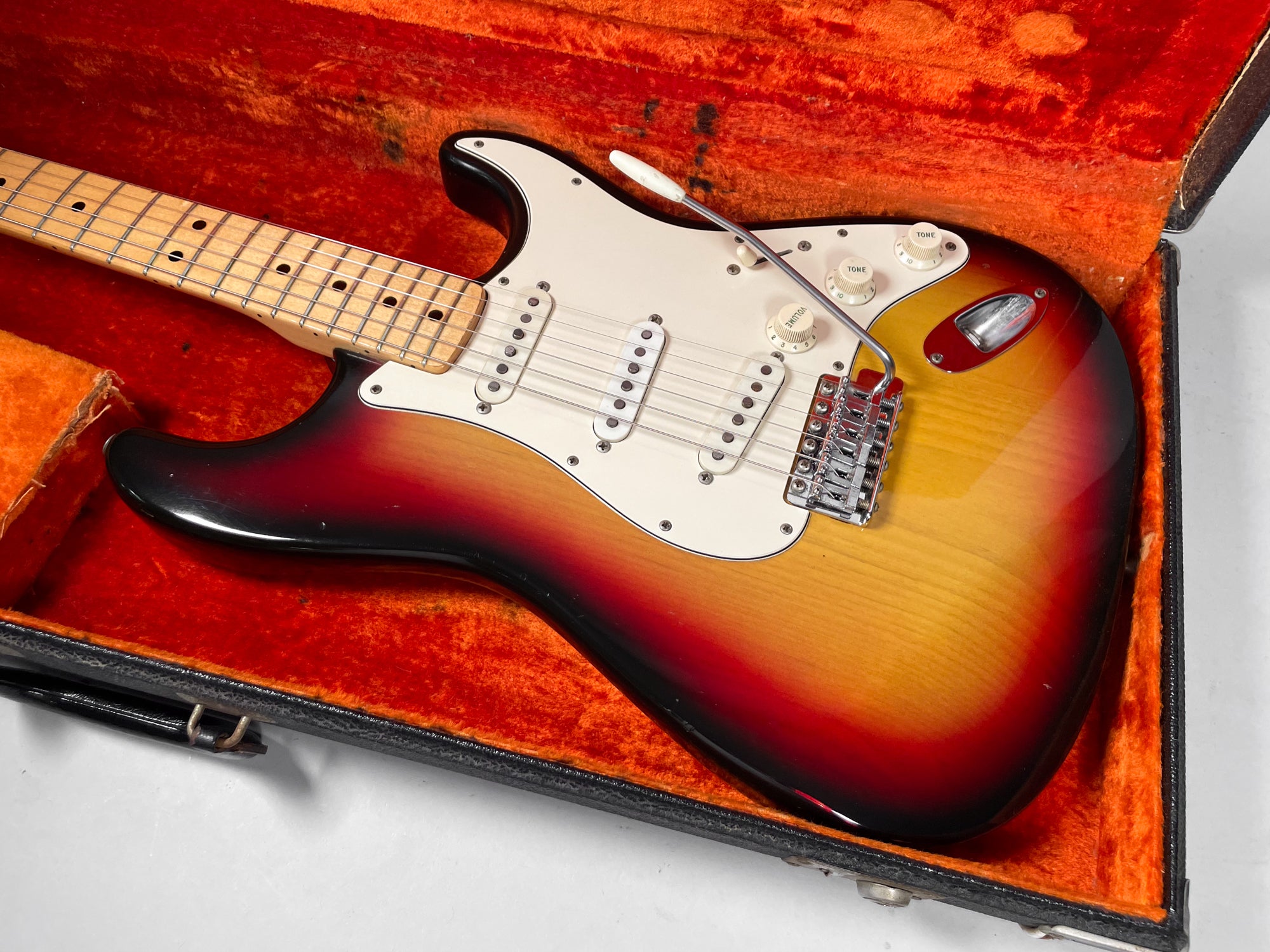1972 Fender Stratocaster Sunburst Vintage Guitar w/OHSC – Imperial