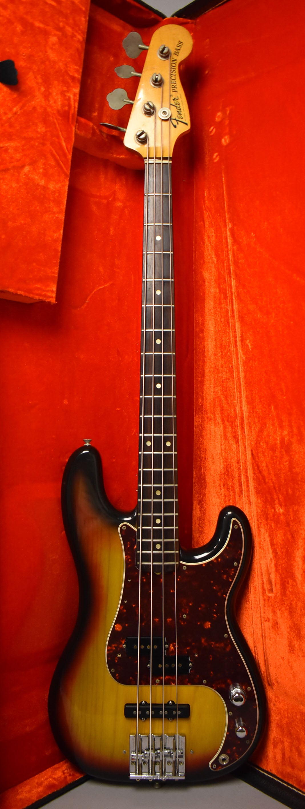 1975-Fender-Precision-Bass-