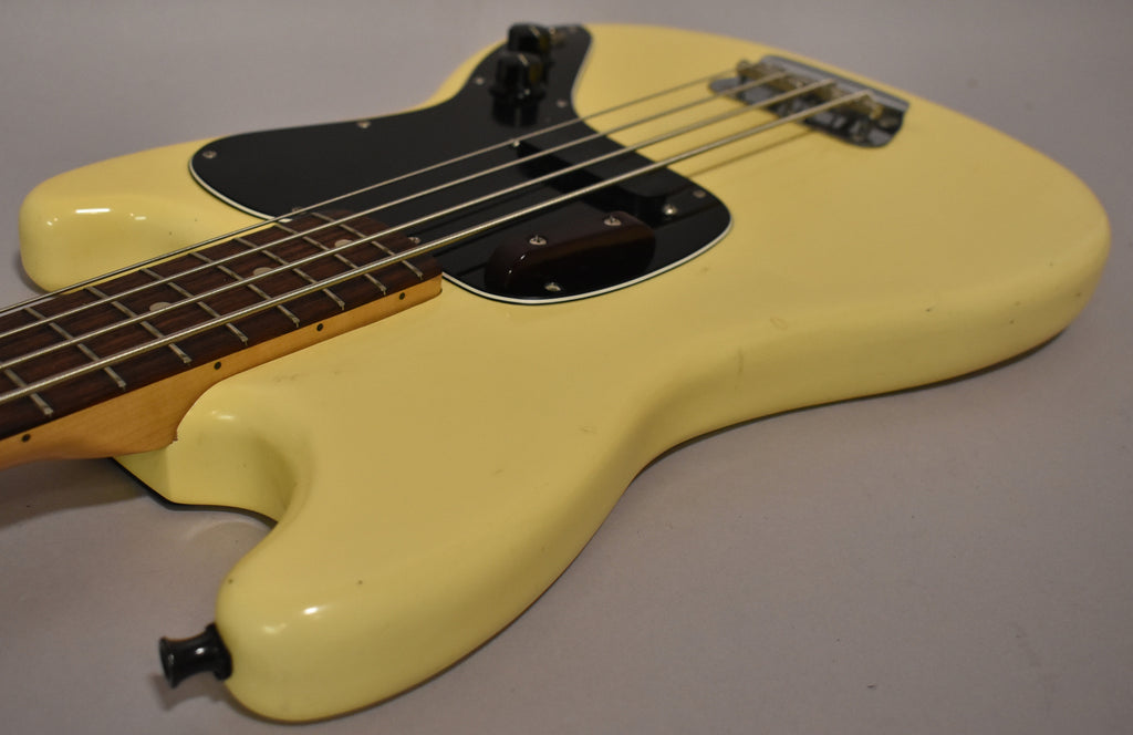 1976 Fender Musicmaster Bass Olympic White Finish w/Gig Bag