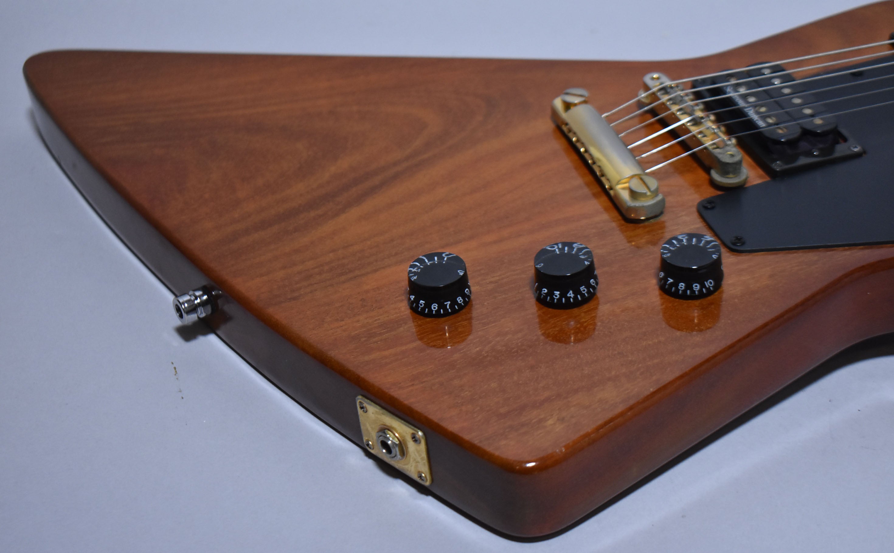 1981 Gibson Explorer Natural Mahogany w/OHSC – Imperial Vintage
