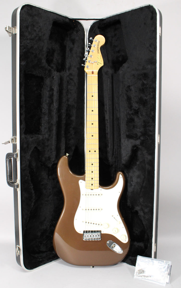 1982 Fender Dan Smith USA 3-Knob Hardtail Stratocaster Mocha Brown
