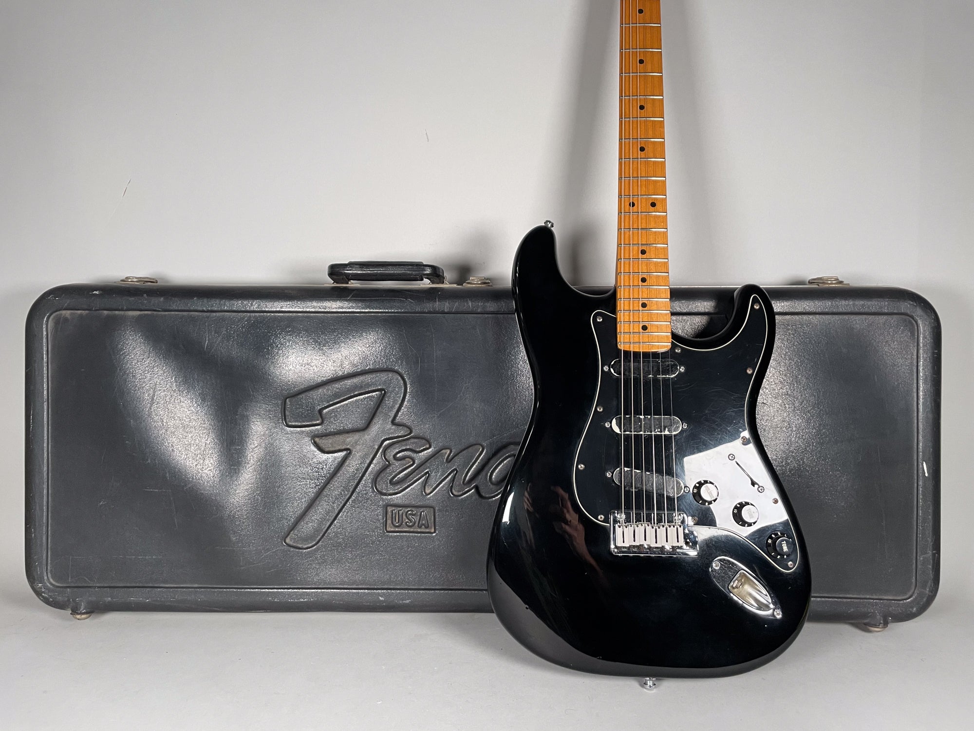 1987 Fender Stratocaster Plus Black Finish First Year w/OHSC