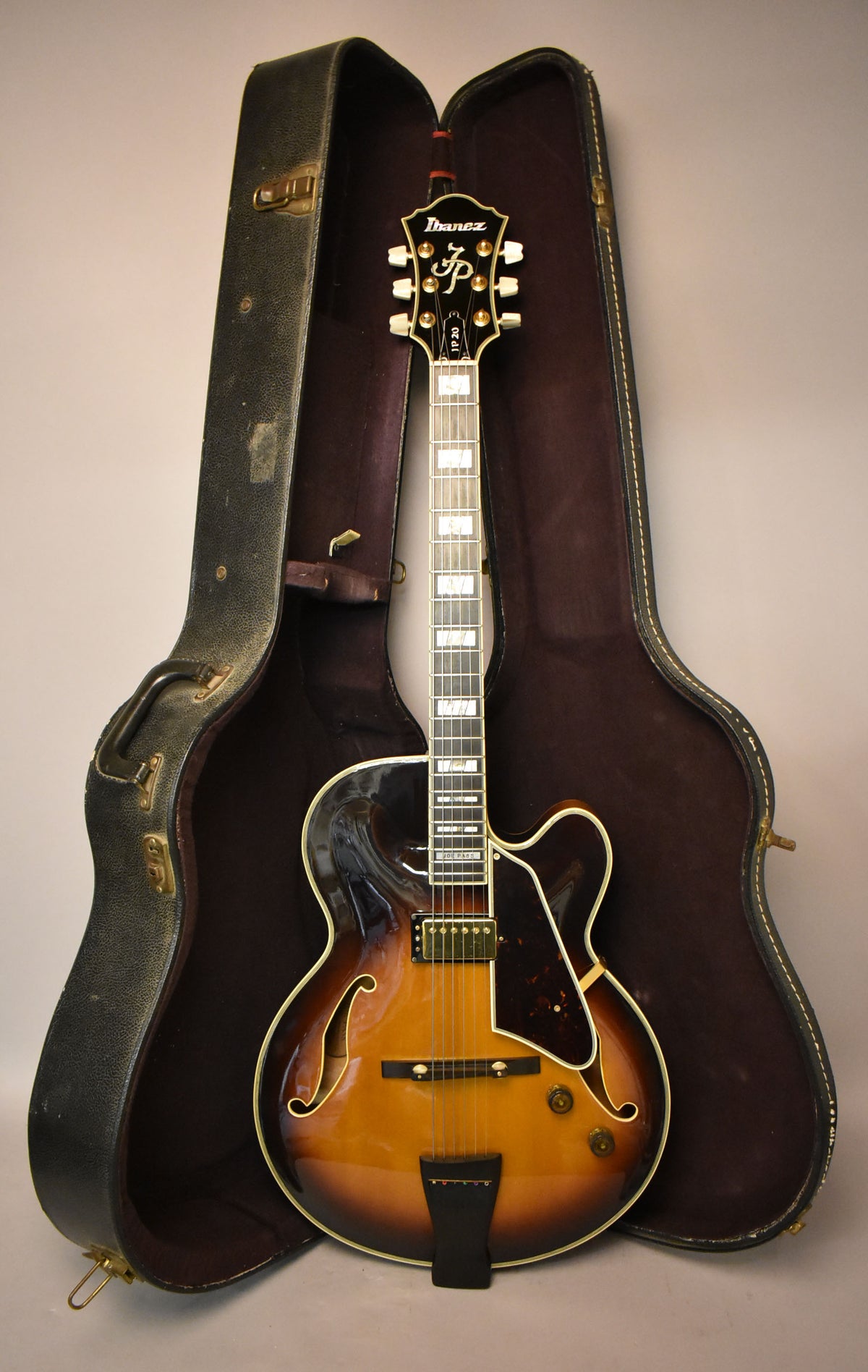 1990 Ibanez JP20 Joe Pass Signature Archtop w/HSC – Imperial