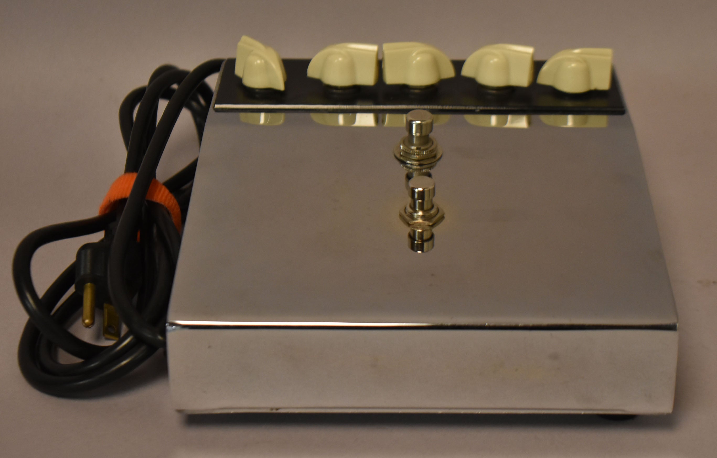 1990s Matchless Hot Box Tube Preamp/Distortion Pedal V1 Silver