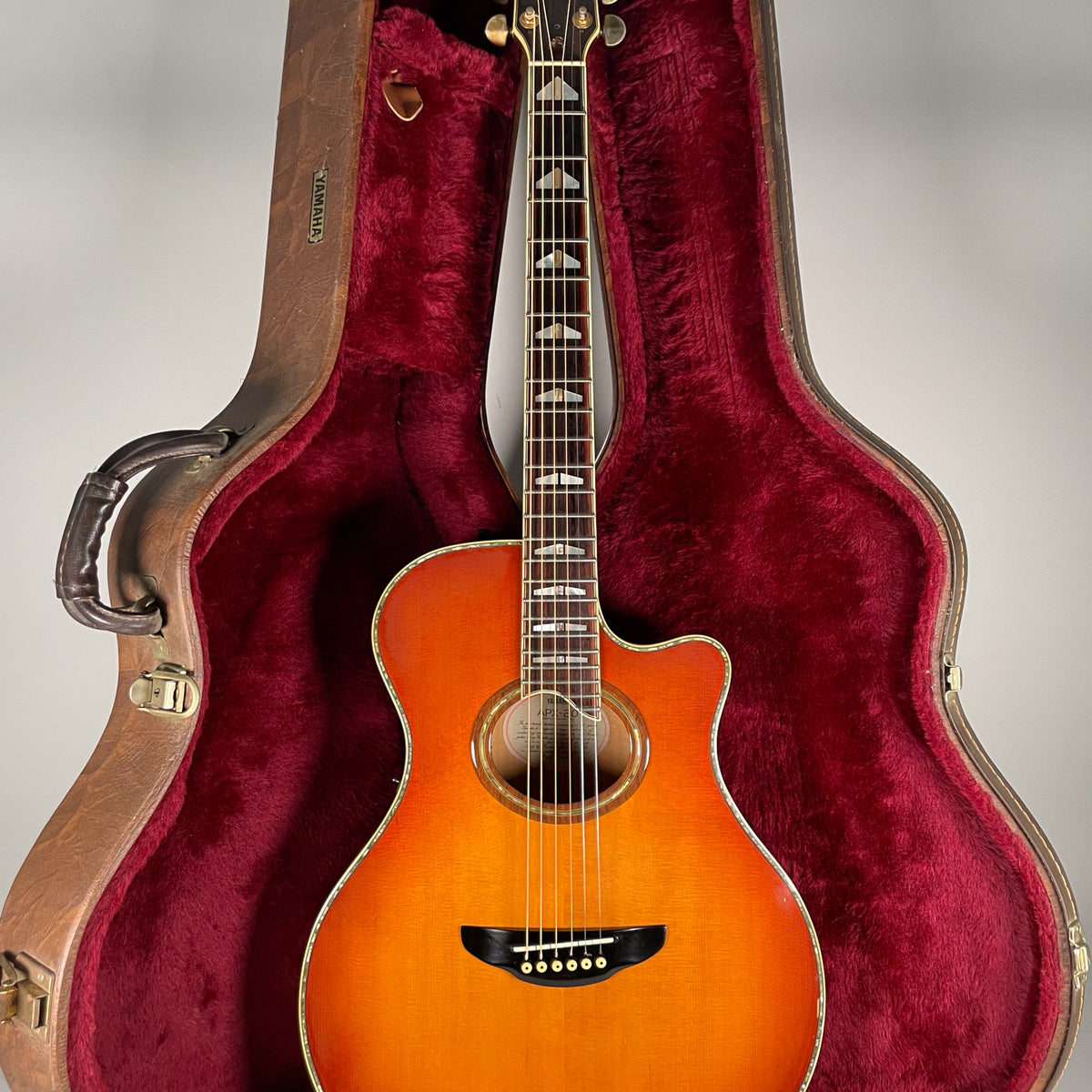 Circa Early 1990's Yamaha APX-20 Acoustic Stereo Electric Sunburst