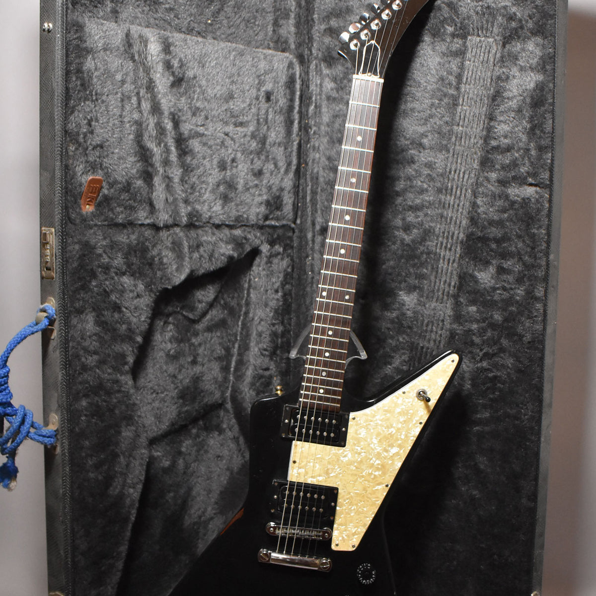 1991-Gibson-Explorer-Ebony-