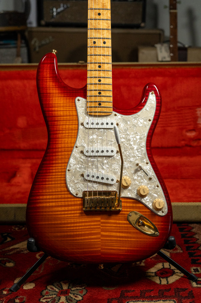 1993-fender-custom-shop-stratocaster-guitar-san-diego