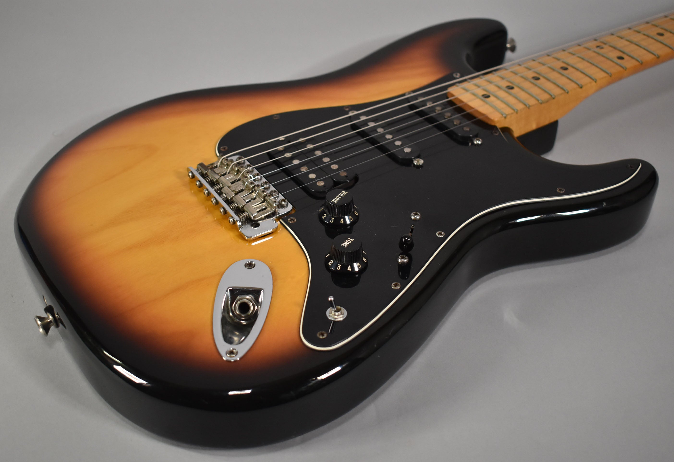 1994 Fender Stratocaster Special HSS | Brown Sunburst Finish W/HSC