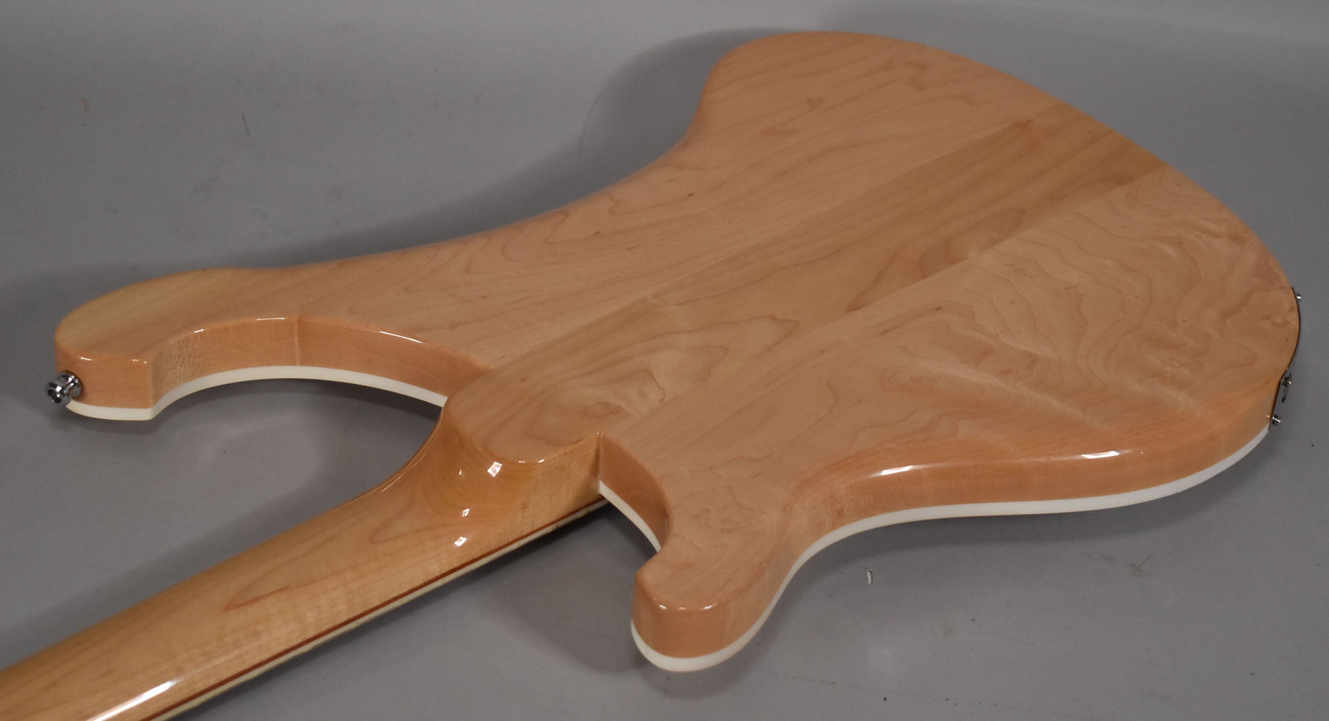 1998 Rickenbacker 4003 Mapleglo Electric Bass w/OHSC – Imperial