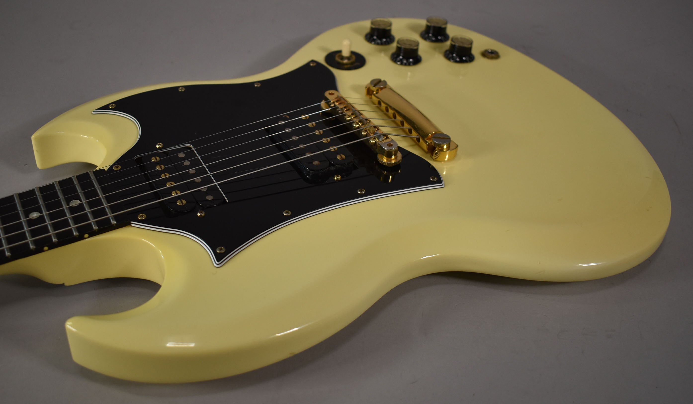 【レア美品】Gibson SG Special（Limited） 1999 Gibson USA SG Special Limited Edition White Finish w/HSC