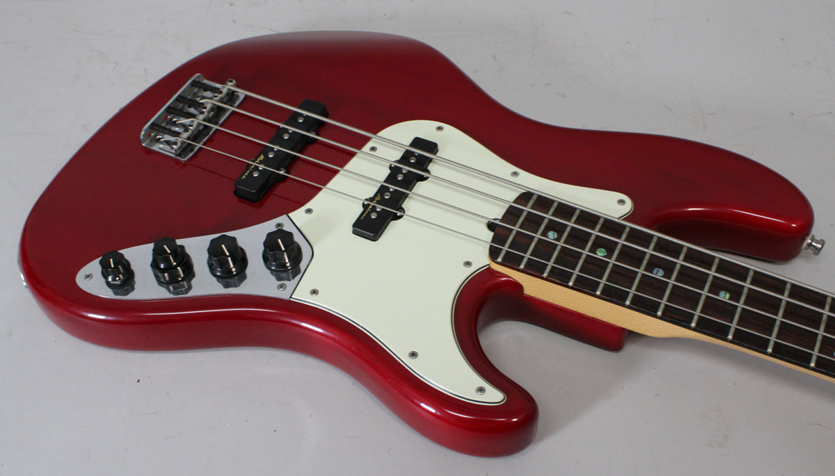 2000 Fender Deluxe Jazz Bass Crimson Red Transparent w/HSC