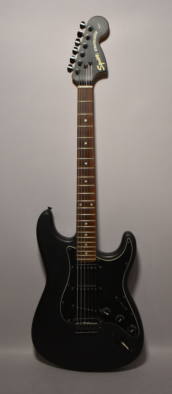 2001-Squier-Stratocaster-Standard-Matte-Black-Imperial-Vintage-Guitars-Sell