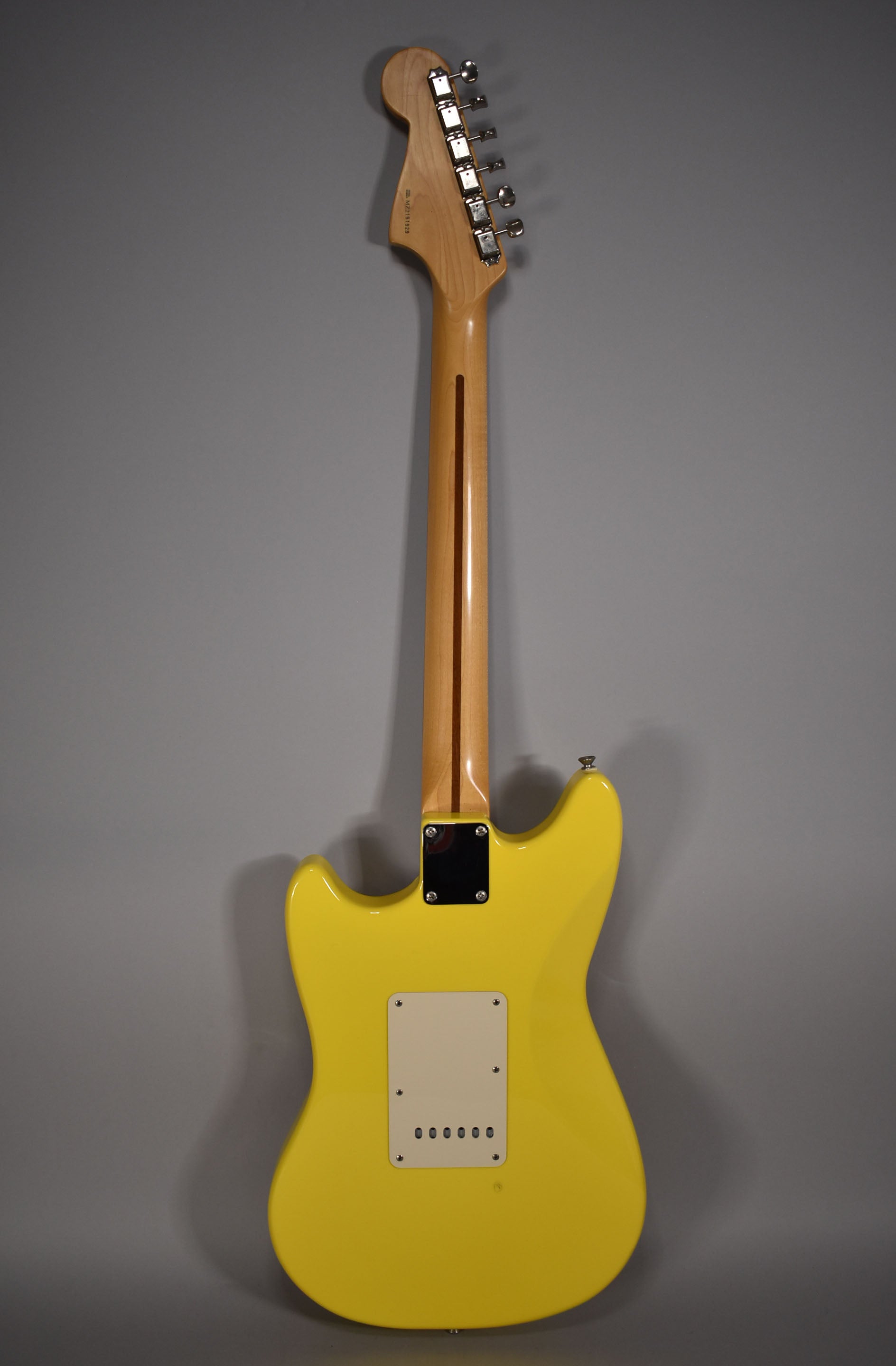 ギター Fender Mexico Cyclone (2002) 2002 Fender Deluxe Series Cyclone | Graffiti Yellow Finish W/HSC