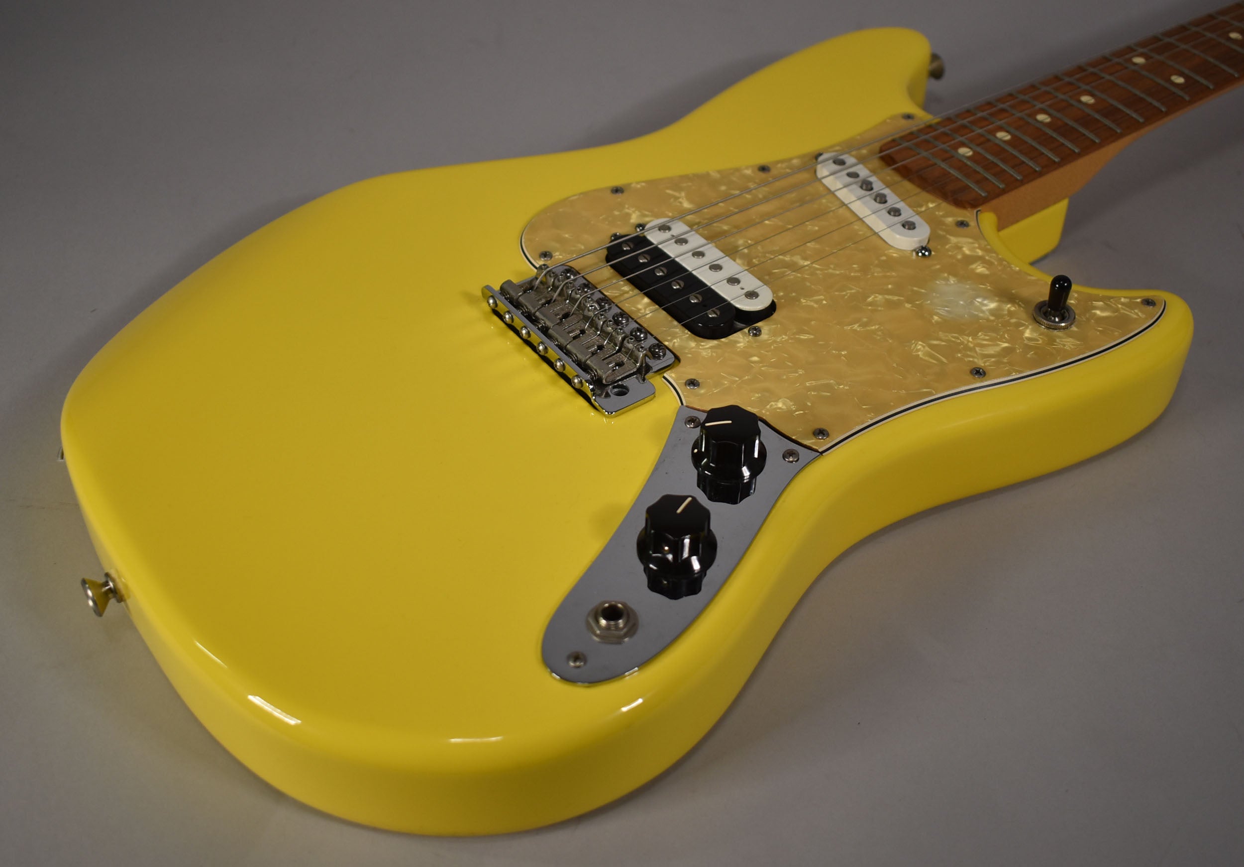 2002 Fender Deluxe Series Cyclone | Graffiti Yellow Finish W/HSC