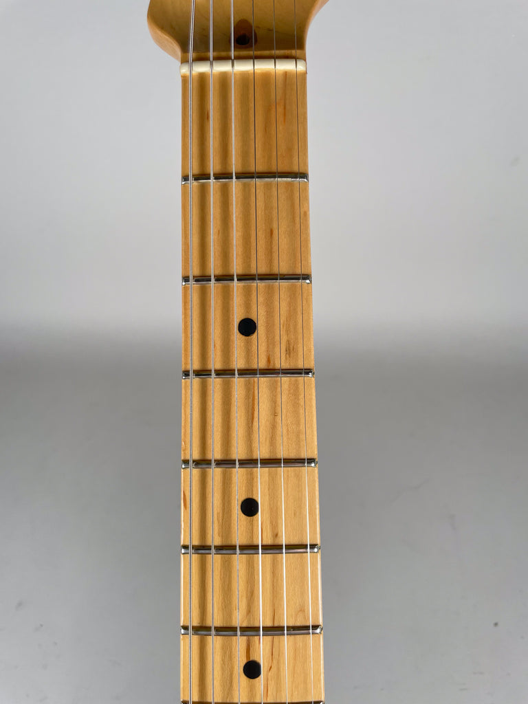 2004-fender-stratocaster-guitar-san-diego