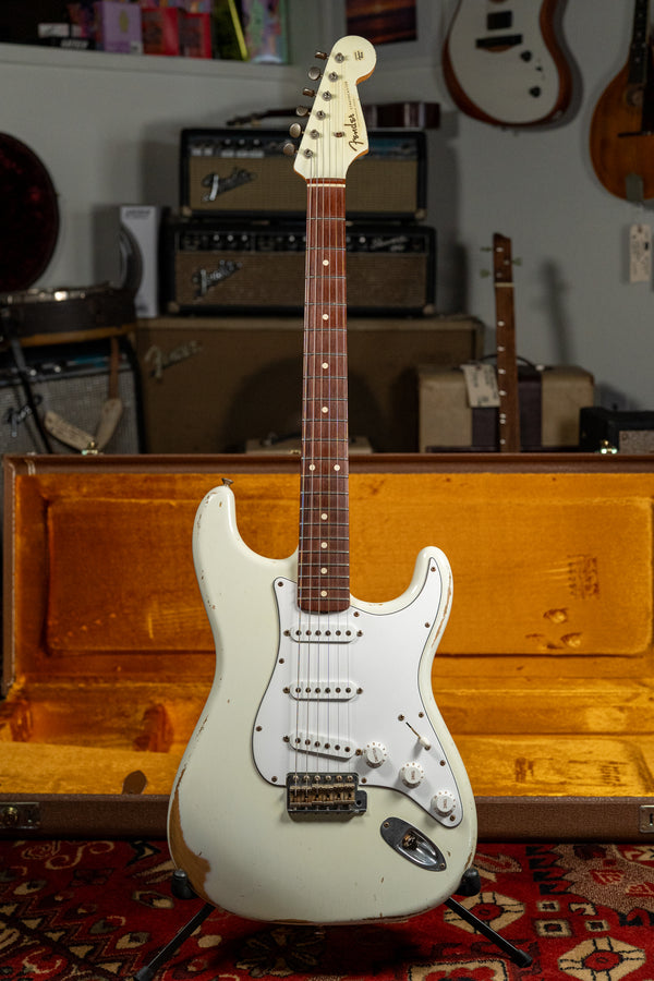 2006-Fender-Custom-Shop-Stratocaster-Guitar-San-Diego