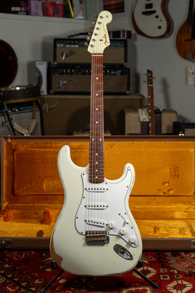 2006-Fender-Custom-Shop-Stratocaster-Guitar-San-Diego