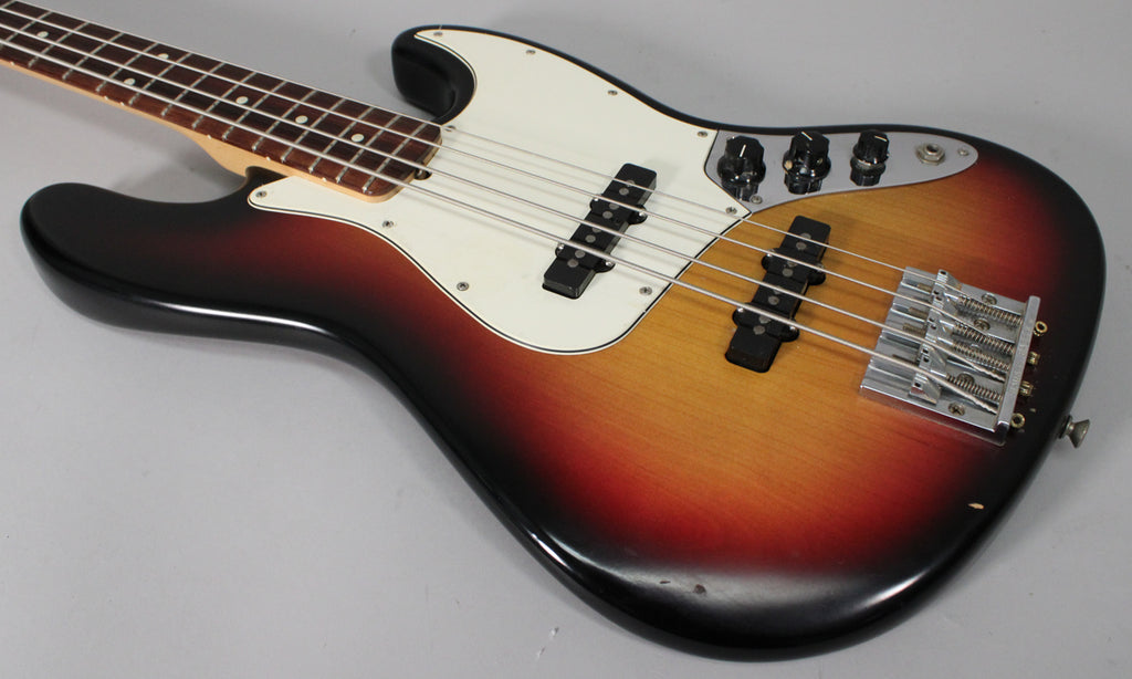2006 Fender Highway One Jazz Bass 3-Color Sunburst w/ Gig Bag