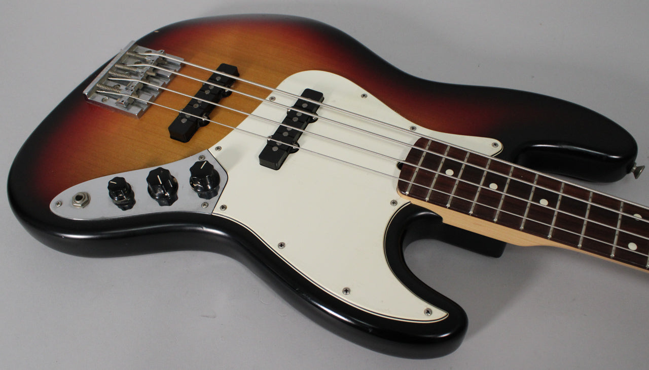 2006 Fender Highway One Jazz Bass 3-Color Sunburst w/ Gig Bag
