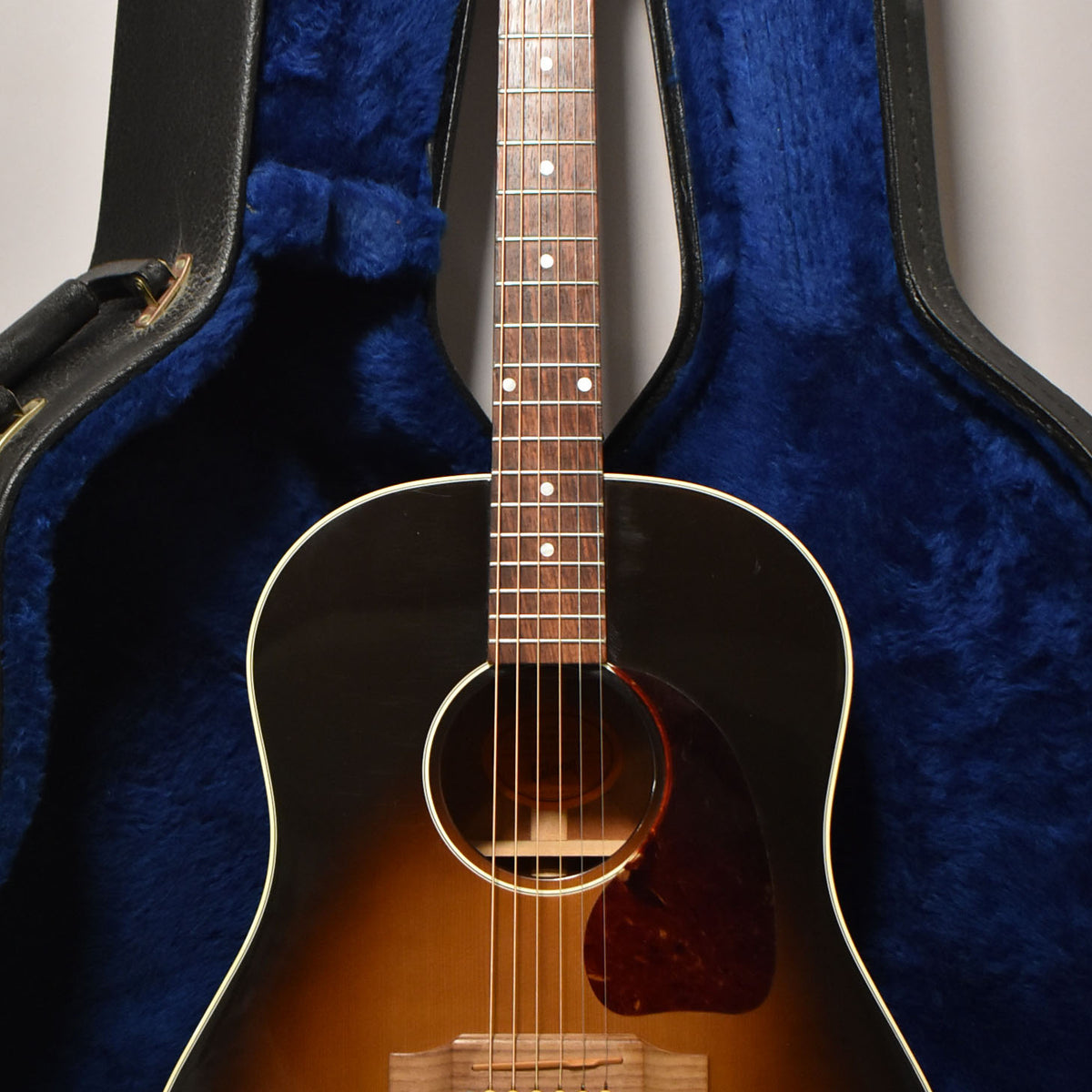 2006 Gibson USA J-45 Acoustic Guitar Vintage Sunburst w/OHSC