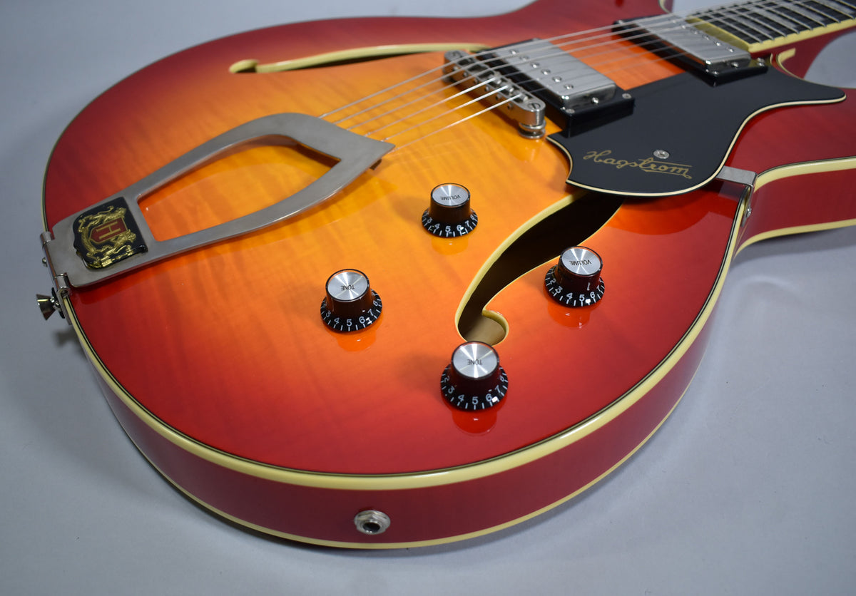 2006 Hagstrom Viking Deluxe Cherry Sunburst w/OHSC