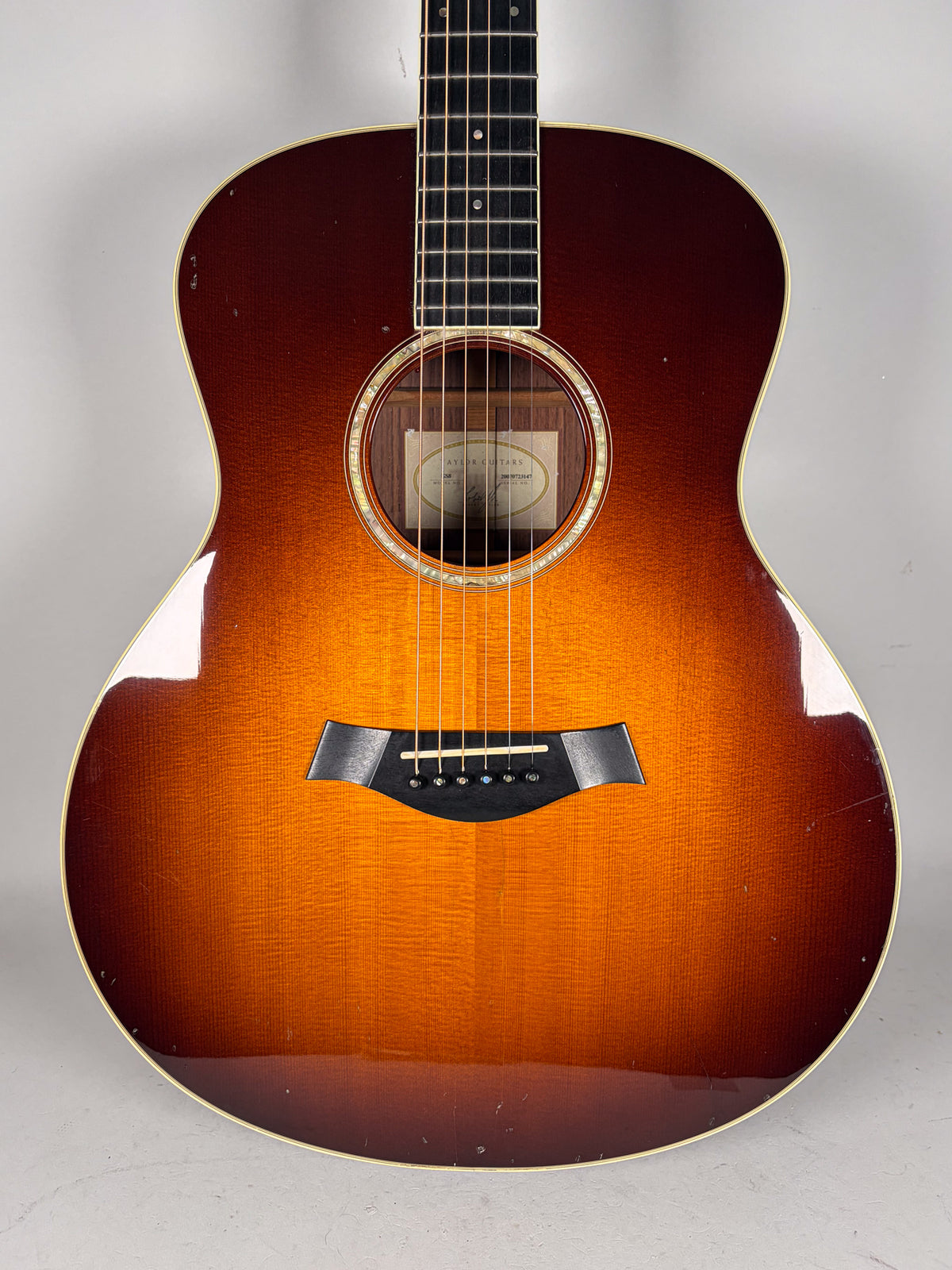 2007 Taylor GS8 Sunburst Finish Acoustic Guitar w/SSC