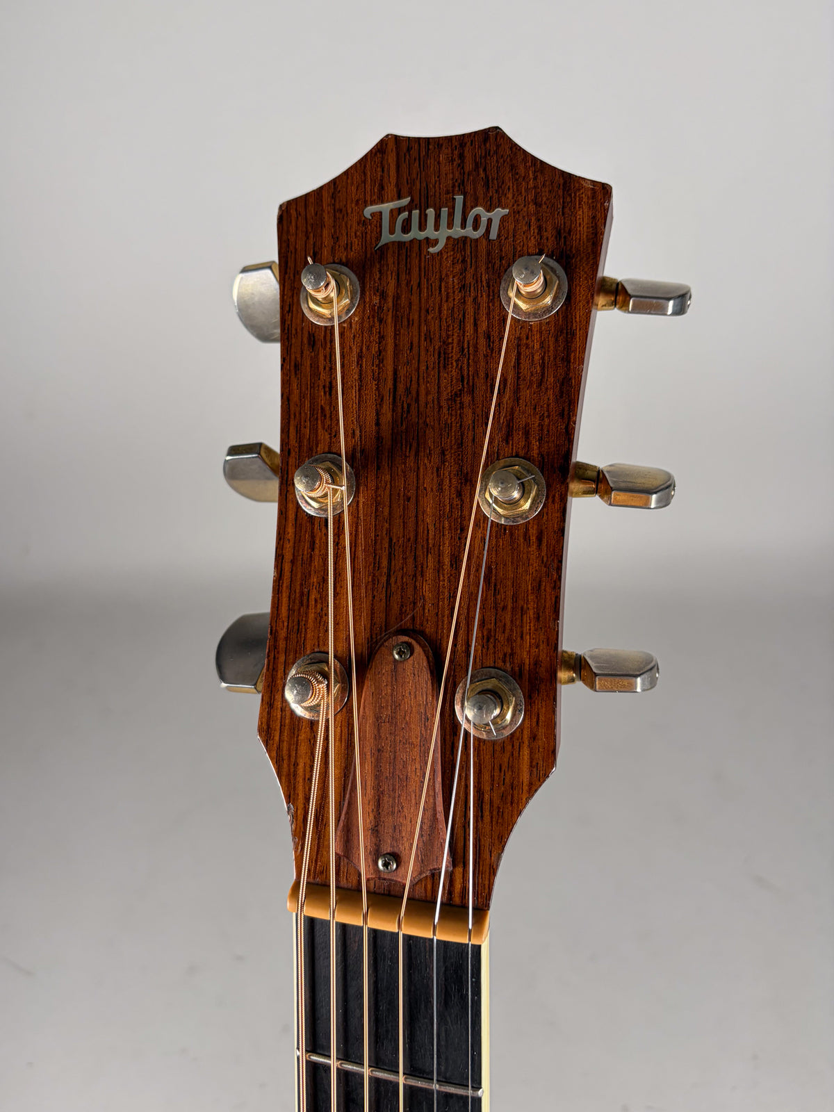 2007 Taylor GS8 Sunburst Finish Acoustic Guitar w/SSC