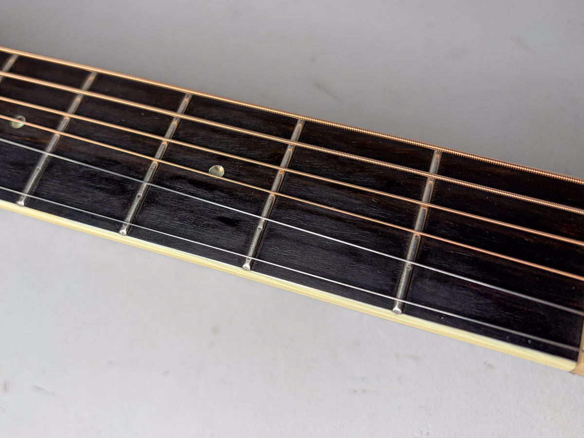 2007 Taylor GS8 Sunburst Finish Acoustic Guitar w/SSC