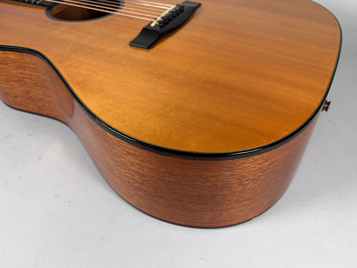 2009 Bayard Guitars Slope Shoulder Acoustic Natural Finish w/HSC