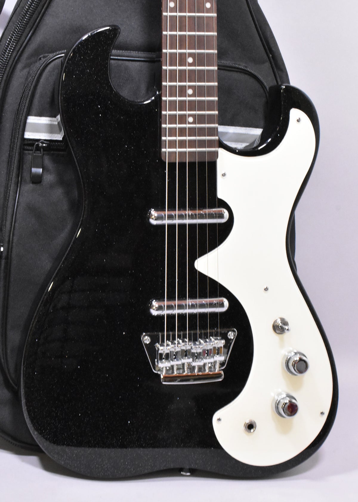 2010s Silvertone 1449 Reissue Black Silver Flake w/Gig Bag