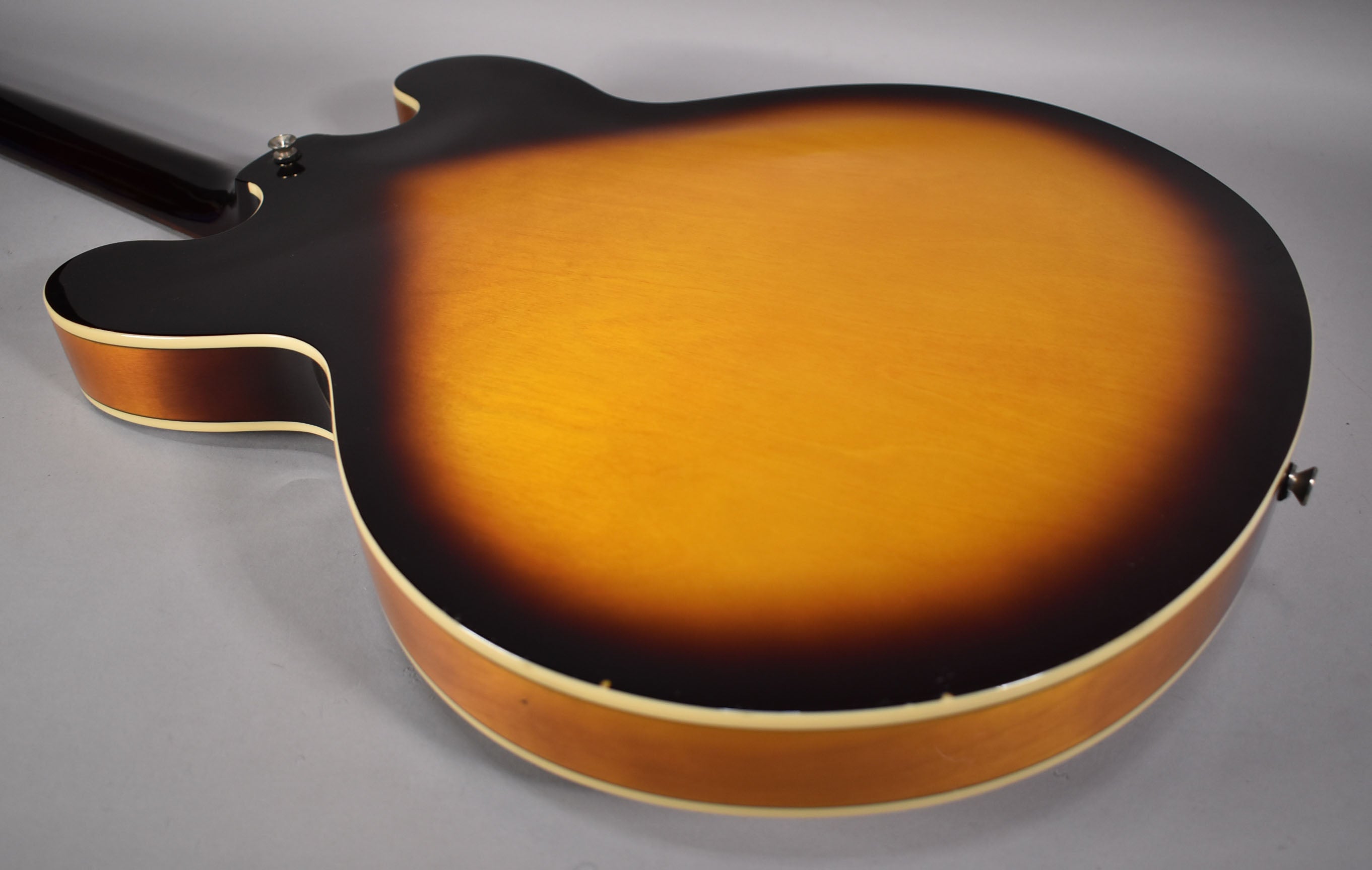 2011 Epiphone Dot ES-335 VS Vintage Sunburst Finish W/HSC