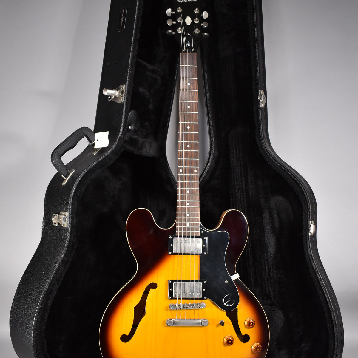 Epiphone　Dot ES-335 VS 2011 Epiphone Dot ES-335 VS Vintage Sunburst Finish W/HSC