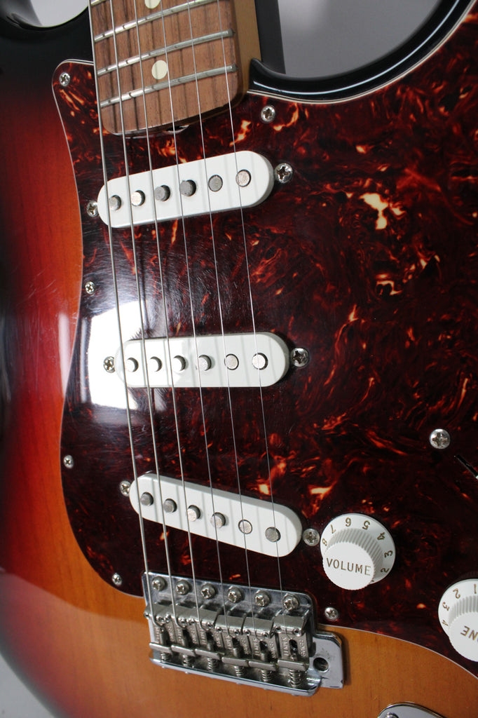 2011 Fender John Mayer Signature Stratocaster Sunburst w/Gig Bag