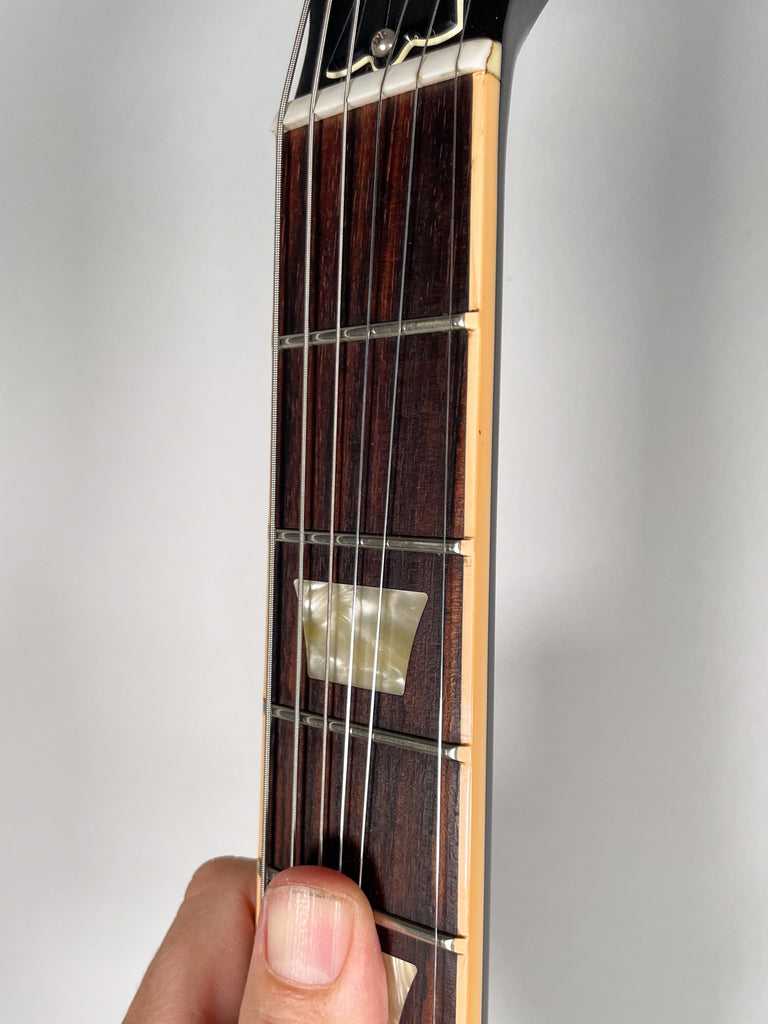 2011-gibson-les-paul-classic-guitar-san-diego