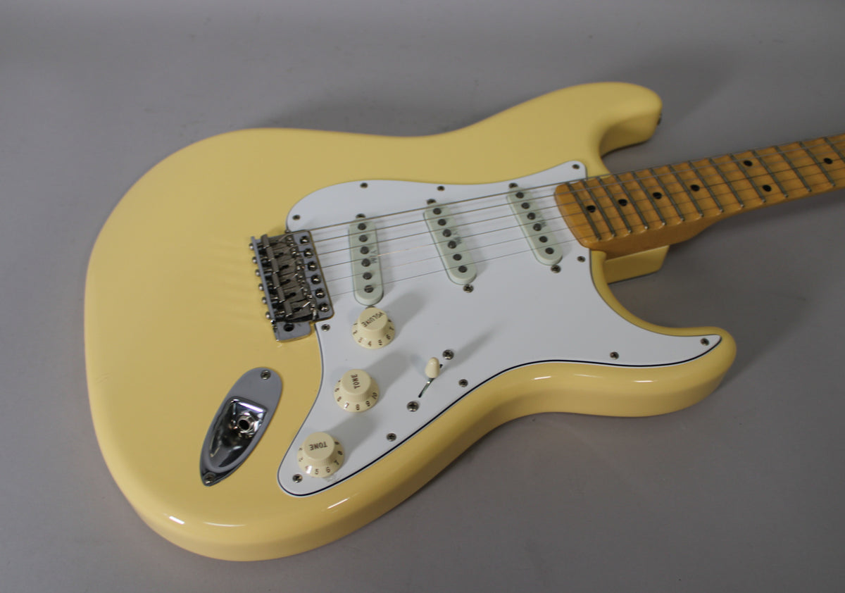 2012 Fender Yngwie Malmsteen Signature Stratocaster Vintage White Scalloped Frets w/OHSC