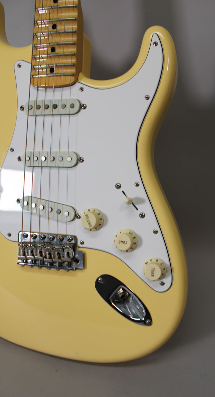 2012 Fender Yngwie Malmsteen Signature Stratocaster Vintage White Scalloped Frets w/OHSC
