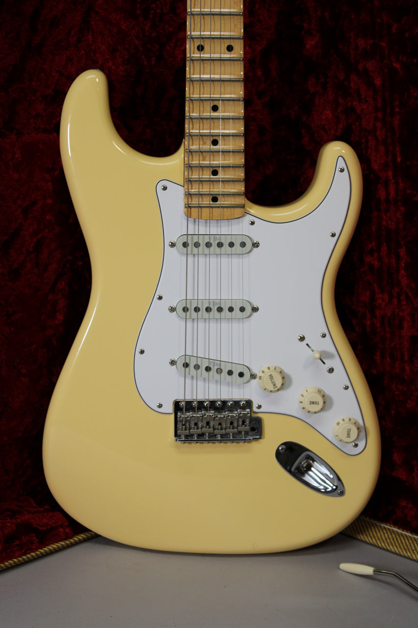2012 Fender Yngwie Malmsteen Signature Stratocaster Vintage White Scalloped Frets w/OHSC