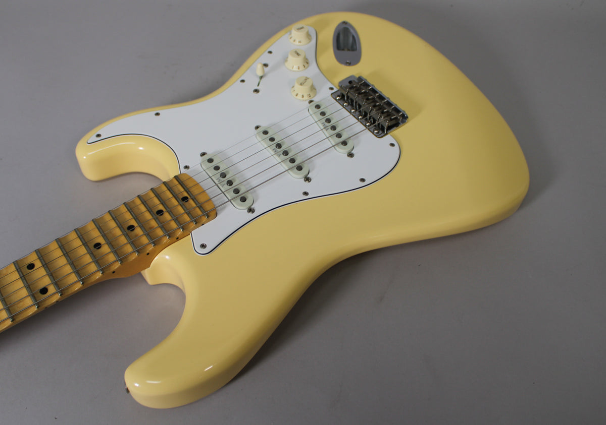 2012 Fender Yngwie Malmsteen Signature Stratocaster Vintage White Scalloped Frets w/OHSC