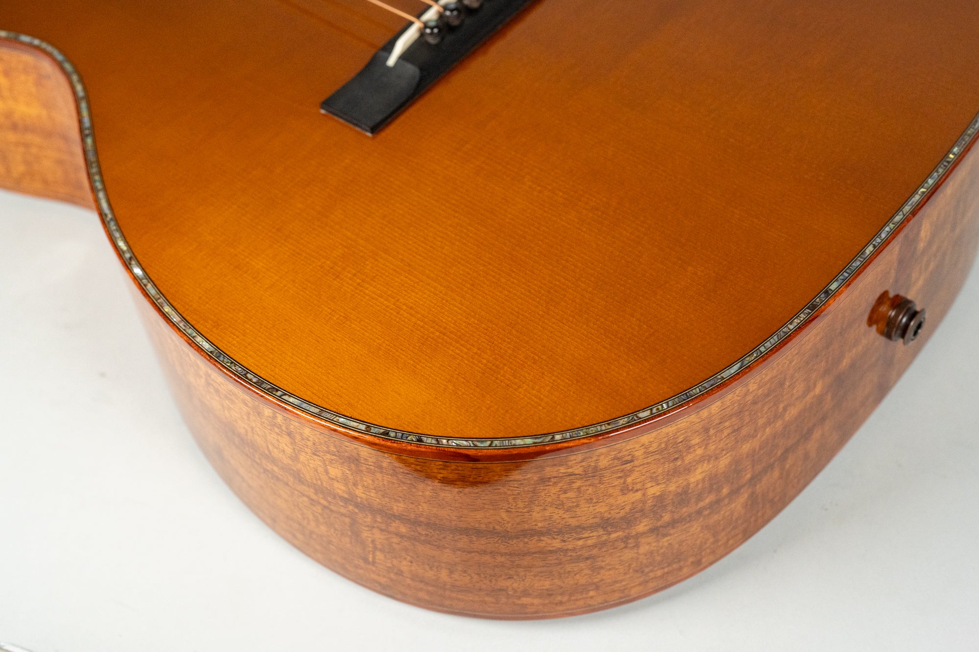 2012 Martin Custom Shop 00-18v 00-14 Body Koa Back Sides w/OHSC