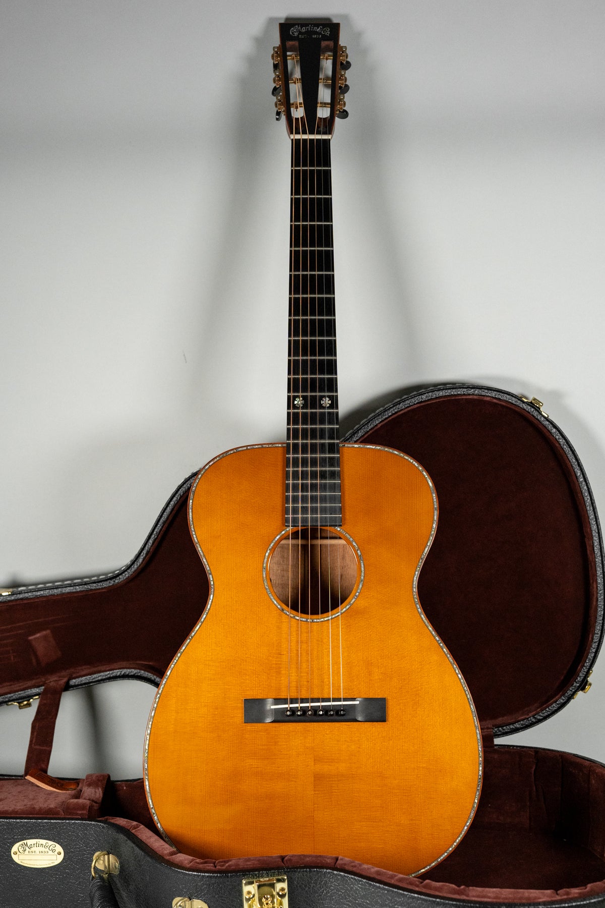2012 Martin Custom Shop 00-18v 00-14 Body Koa Back Sides w/OHSC