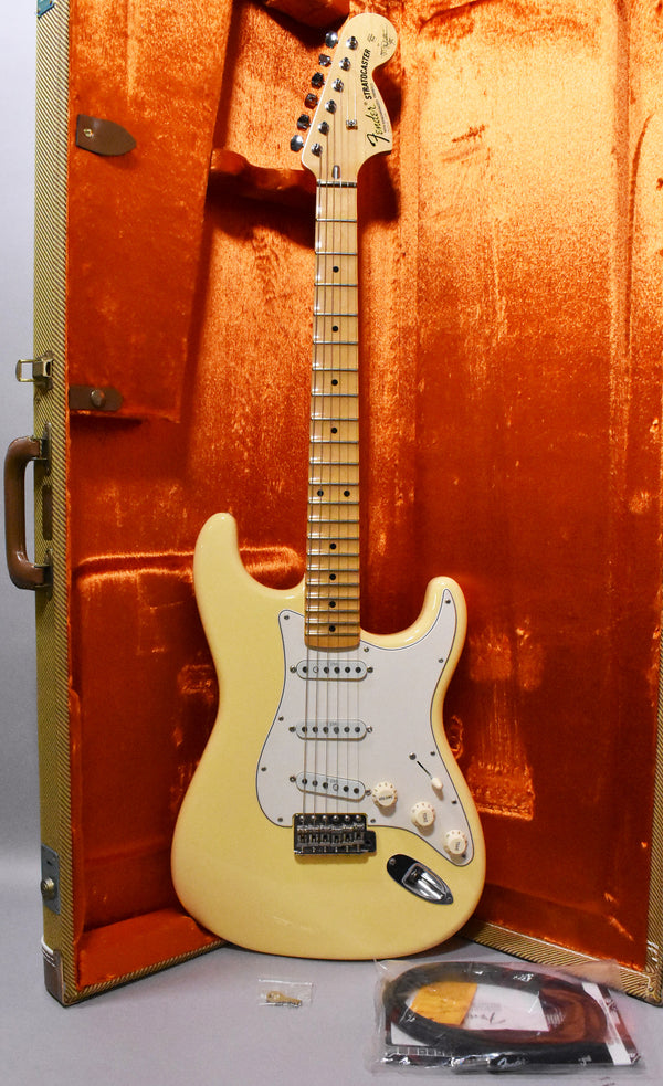 2012FenderYngwieMalmsteenStratocasterVintageWhiteSellMyGuitarImperialVintageGuitars