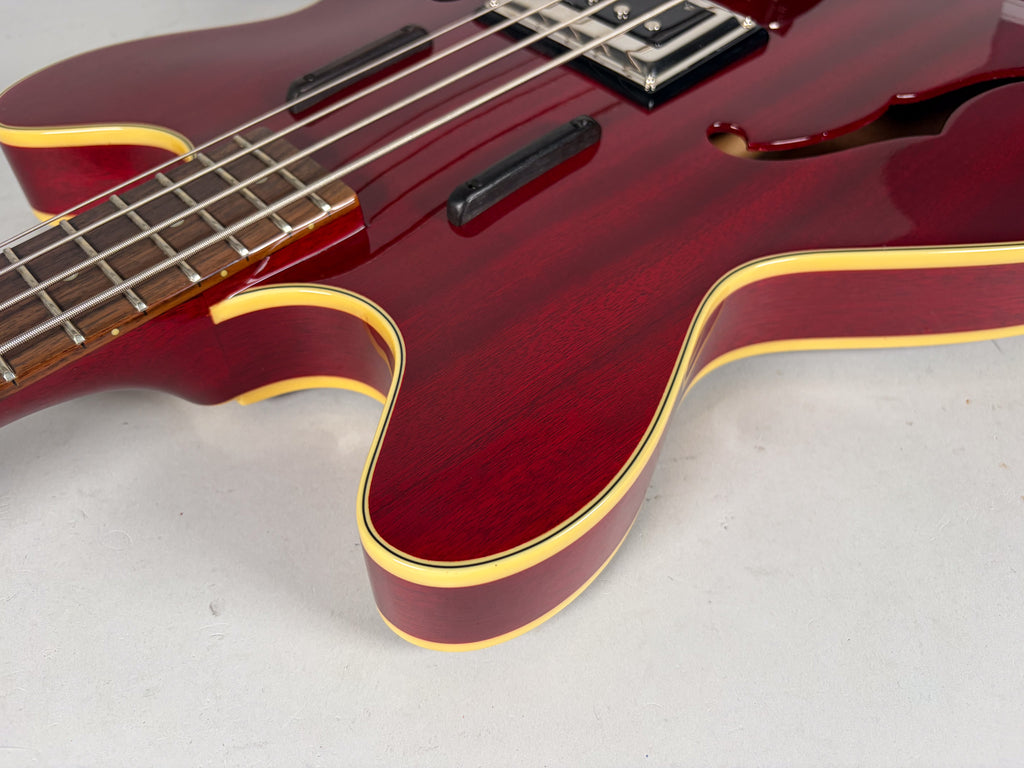 2014 Guild Newark St. Collection Starfire Bass Cherry Finish w/OHSC