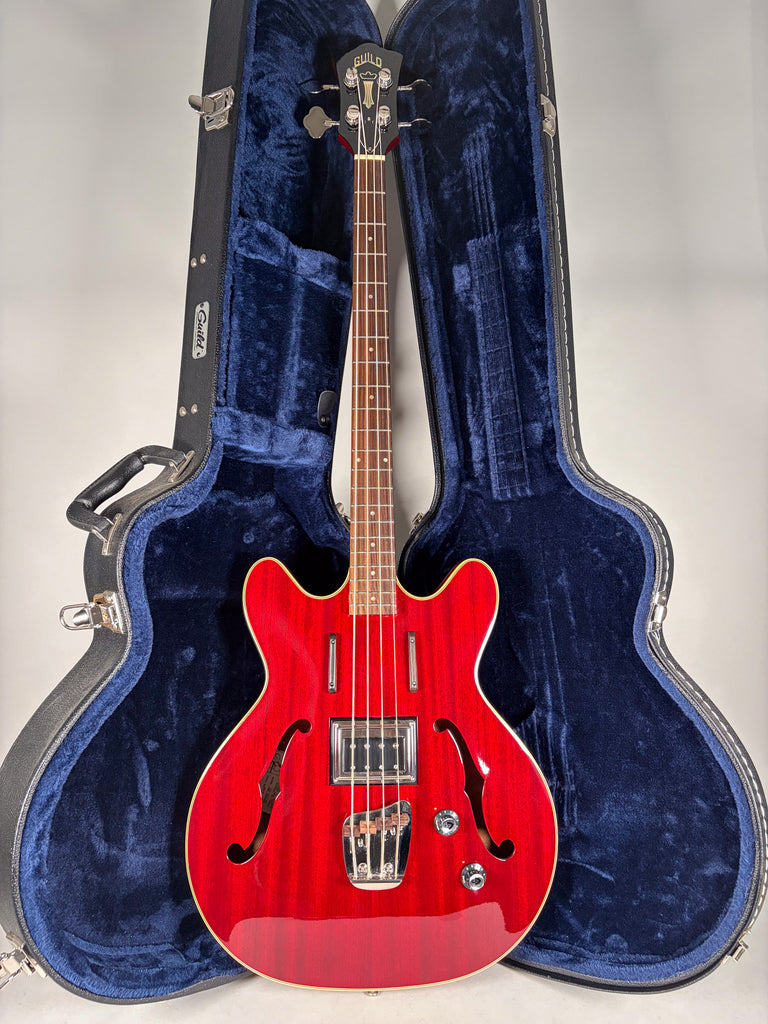 2014 Guild Newark St. Collection Starfire Bass Cherry Finish w/OHSC